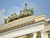 St. Petersburg: Eingang zum Schlossplatz