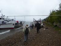 mit Gepäck zum Schiff