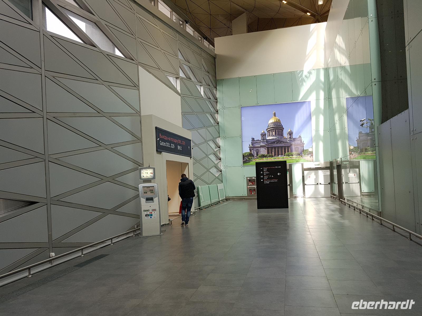 Rußland, St. Petersburg, Flughafen