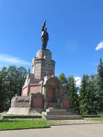 Kostrjoma, Lenin auf dem Zarendenkmal