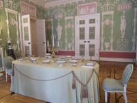 Einen Tisch für zwei, bitte!