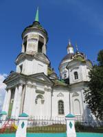 Byngy: Kirche des Heiligen Nikolaus