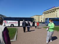 Vor dem Smolny-Kloster