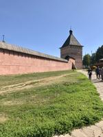 Susdal: Entlang der Mauer am Erlöser-Euthymios-Kloster 
