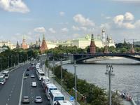 Moskau: Blick auf den Kreml-Komplex und die Moskva