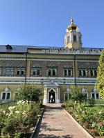 Sergiew Possad: Im Dreifaltigkeitskloster des Heiligen Sergeij 