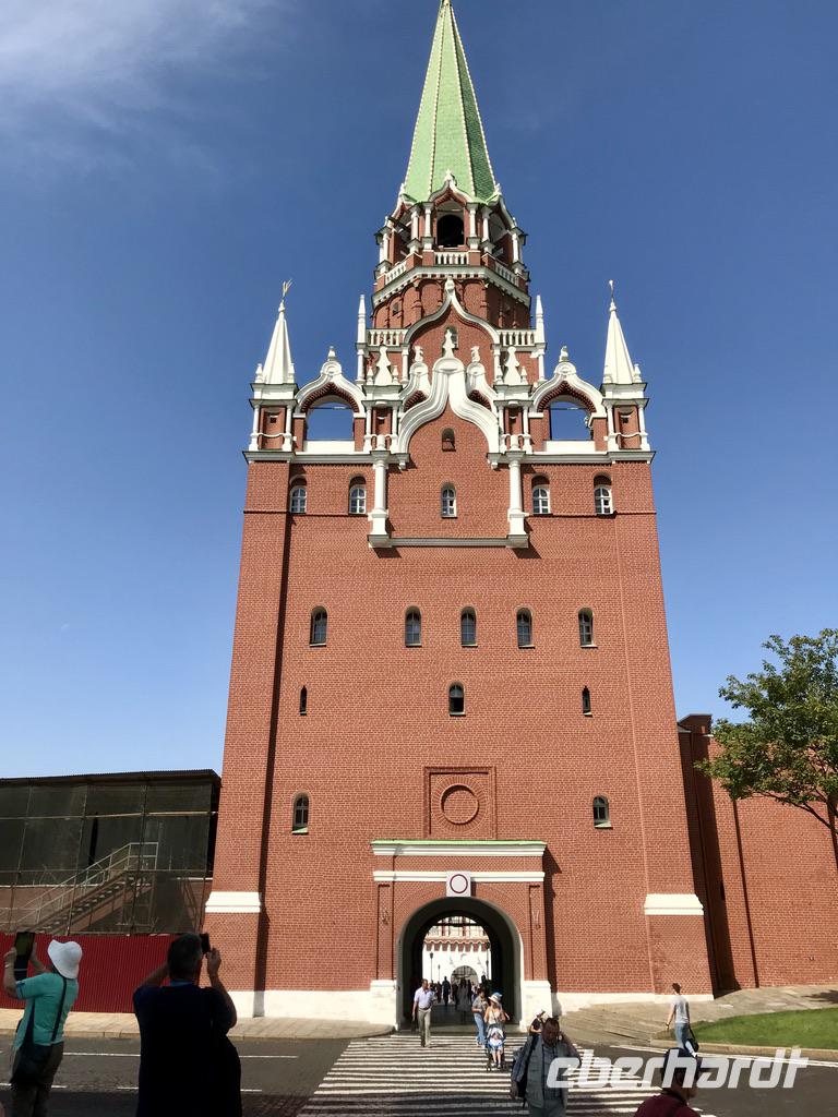 Moskau: Kreml - Ausgang am Spasskji- Turm