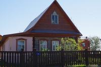 ein typisches Holzhaus in Swijaschsk