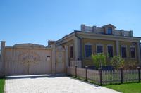 ein typisches Holzhaus in Swijaschsk