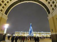 Schlossplatz vom Generalstabsgebäude