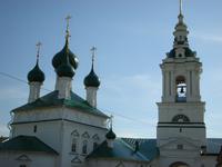 Kostroma: Handelsreihen mit der Erlöserkirche