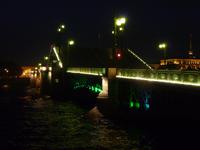 abendliches Brückenhochziehen