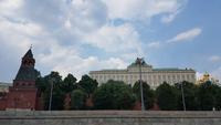 Moskau, Ausflugsschiff beim Grossen Kreml Palast