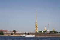 Peter und Paul Festung mit Raketa Boot