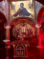 Ekaterinburg: In der Kirche auf dem Blute