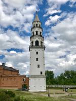 Auf dem Weg in den Ural: Nevyansk, der schiefe Turm des metallurgischen Werkes