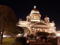 Isaak-Kathedrale in der Nacht