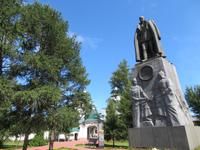 Koltschakdenkmal am Kloster