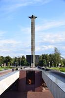 Die ewige Flamme in Twer mit Obelisk zu Gedenken der Soldaten 