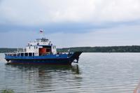 Mit der Fähre geht es Richtung Dubna