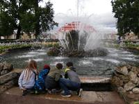 St. Petersburg,Peterhof, Führung im unteren Park