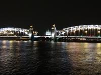 St.Petersburg bei Nacht