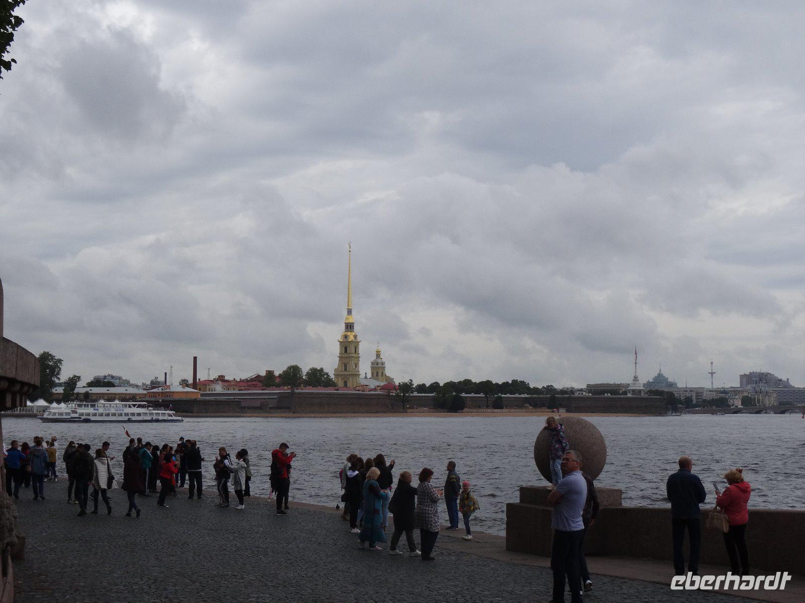 An der breitesten Newa-Stelle