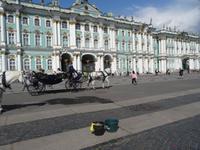 Vor dem Winterpalast