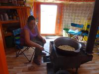 Essensbereitung in der Jurte