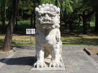 Grimmige Wächter der Verstorbenen