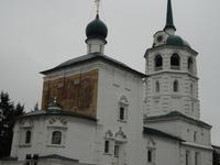 Irkutsk: Kirchen am Kirow-Platz