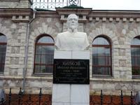 Sljudjanka: Bahnhof: Chilkow-Denkmal