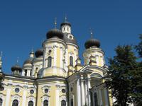 Prunkvolle Kirchen - immer wieder Teil des Stadtbildes