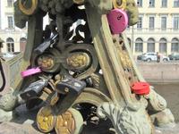 Liebesschlösser an der Fontanka-Brücke
