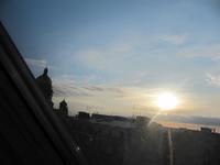 Abendstimmung über den Dächern der Stadt