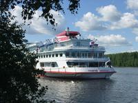 Unser Schiff am Grünen Anleger Mandrogij