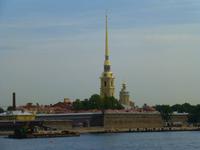 Die Peter-und-Pauls-Kathedrale ist das zweithöchste Gebäude der Stadt. Peter der Große hatte verfügt, dass das Gebäude das höchste Gebäude der Stadt sein müsse.