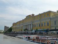 Den Jussupow-Palast würden wir noch am letzten Reisetag genauer besichtigen.