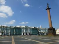 Der Schlossplatz vor dem Winterpalast.