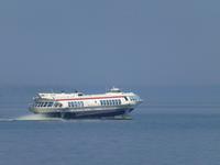 Die Fähre von Peterhof nach St. Petersburg benötigt für den Weg nur rund 15 Minuten.