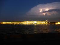 Wetterleuchten über der Eremitage.