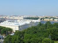 Senat und Synode von der Isaaks-Kathedrale aus.