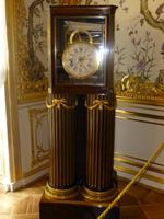 Auch die Uhren zeugten damals schon von erlesenem Geschmack.