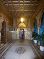 Bei einem solchen Raum muss man unweigerlich an einen islamischen Palast denken.