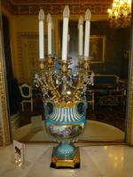 Eine weitere Kronleuchtervase.