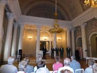 Natürlich ließen wir uns nicht lange bitten, eine kleine Kostprobe der hervorragenden Akustik des Raumes zu bekommen.