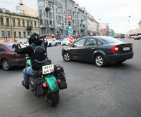 Abends auf St. Petersburgs Straßen