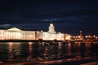 Nachts an der Newa