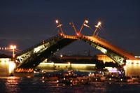 St. Petersburg - Nächtliche Brückenöffnung