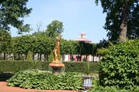 Peterhof - Spaziergang im unterem Park